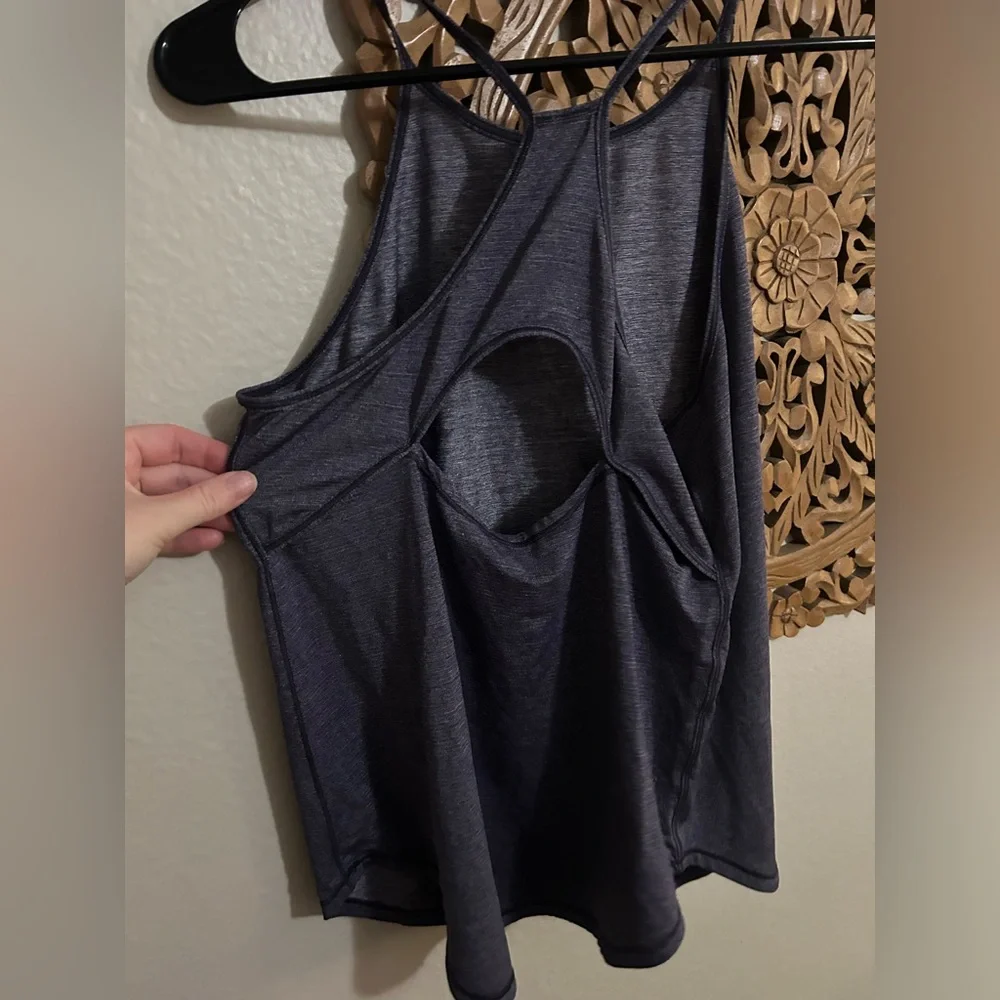 Set of 4 Lululemon tops